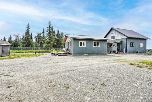 Secluded Kenai Peninsula Cottage In Ninilchik