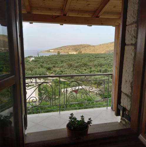 Villa On Rocks Qeparo