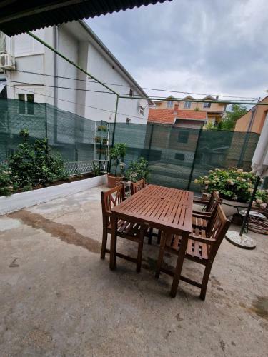 Pajo Apartments
