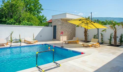 Luxury Villa Buna Palace