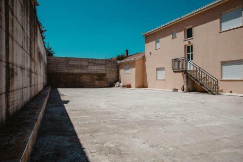 Hostal Apartments Bo?ena