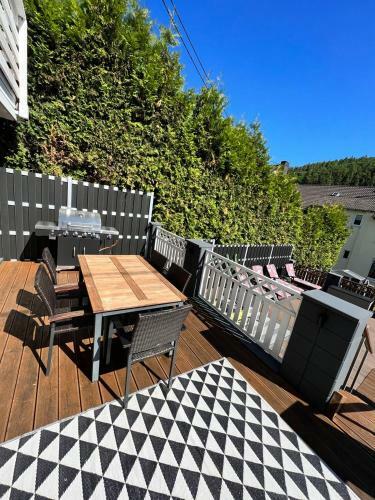 Hostal Rooms4ring Privathaus Mit Pool N�he N�rburgring