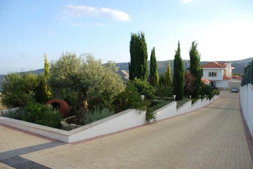 Hostal Kaminia Guest House