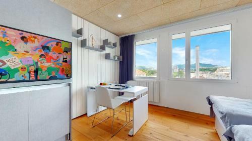 Evi's Home Hotel & Apartments