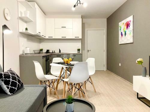 Pearl Apartments
