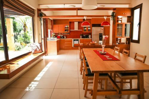 Est�a ? Coral Tree Villa In Kissonerga