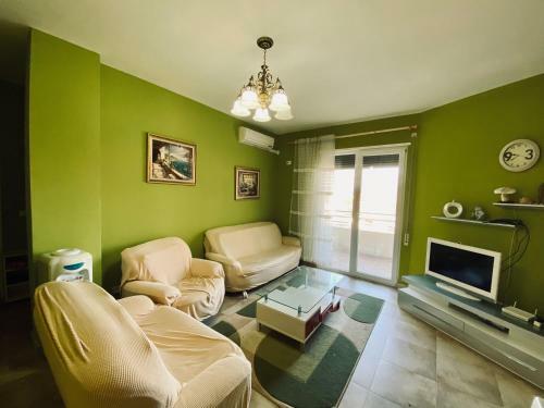 Spacious And Cozy Apartment In Velipoja