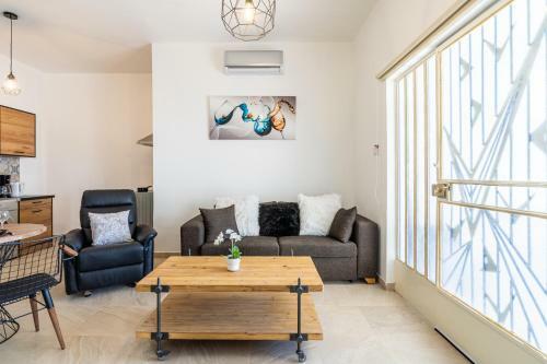 Nala - 2 Br Apartment In Larnaca