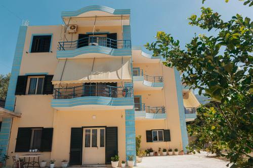 Laberia Apartments