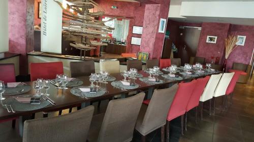 Logis Hotel De Loire Rest. Les Bateliers