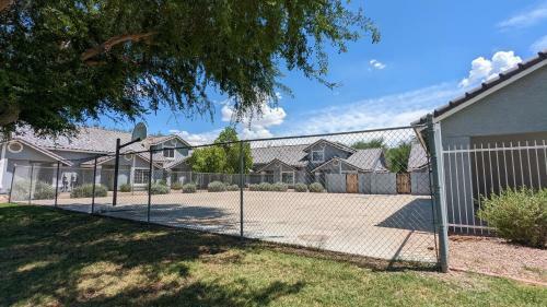 Cozy Modern Chandler Townhome