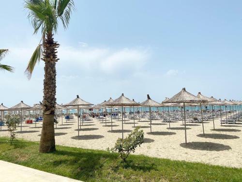 Matias Beach Apartment