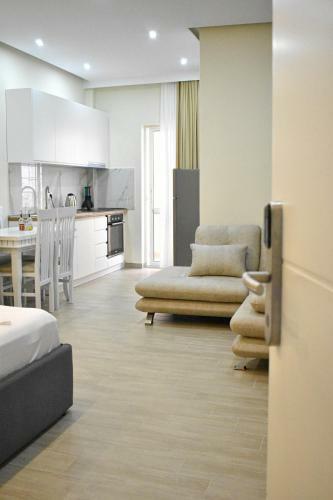 Delmar Apartments