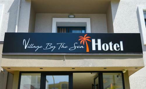 Hotel Village By The Sea