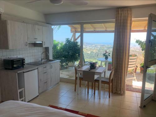 Apartamento Breath-taking Studio On Hill Top With Pool