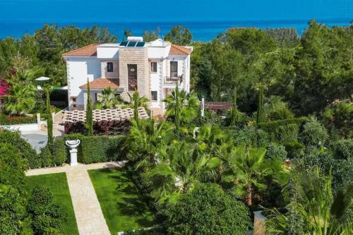 Luxury Villa 5 Bedrooms With Elite Services