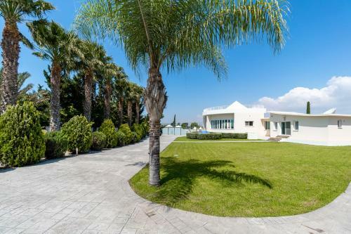 Villa Amelia By Ezoria