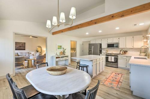 Stylish Flagstaff Family Home With Fire Pit!