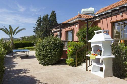 Villa Rhea By Villa Plus