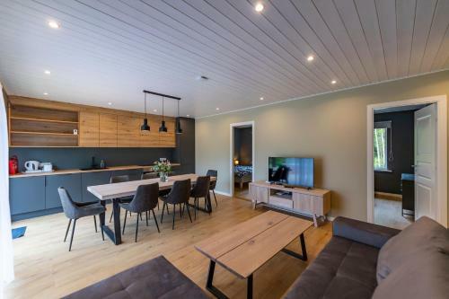 J�eranna Pond House