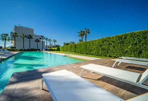 Spectacular Apartment In Las Colinas - Ls21lc