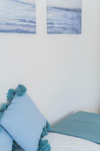 Street Level Apartment. Swimming Pool, Wifi,