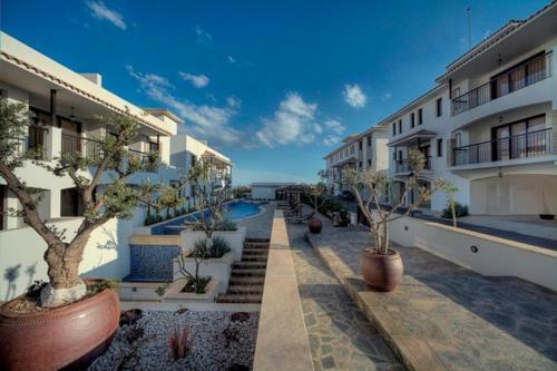 Sunnyside Apartment