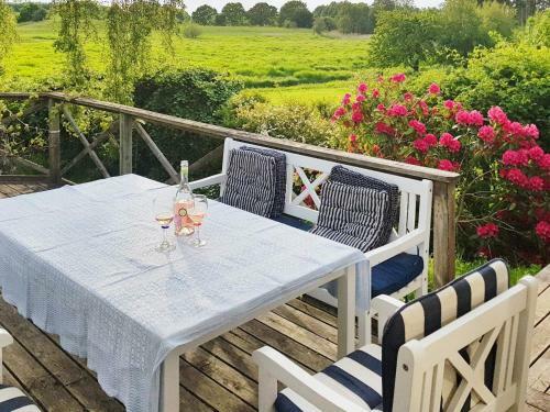Holiday Home Dronningm�lle XII