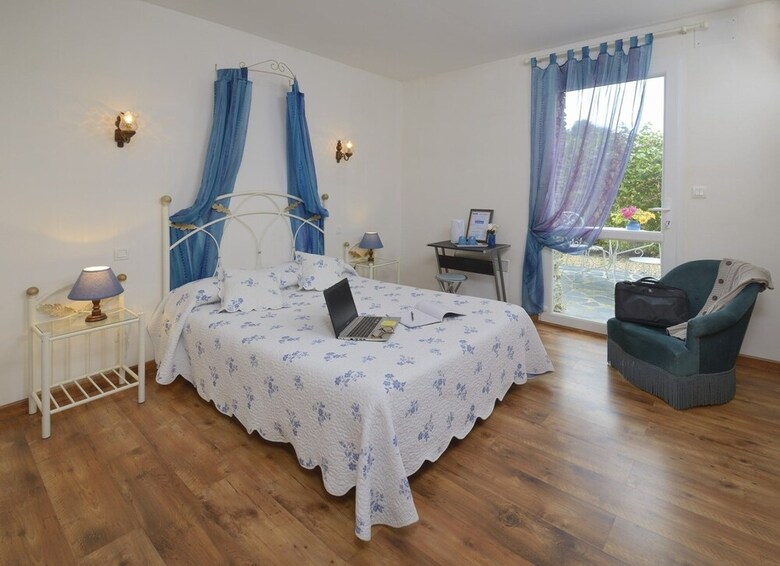 Bed & Breakfast Domaine De La Cour