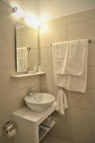 Hostal Moraitis Studios