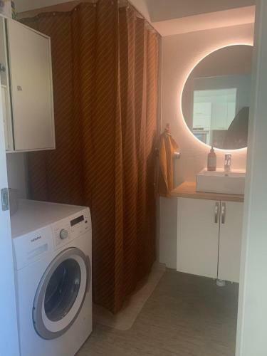 A Cosy One Bedroom Apartment With A Balcony