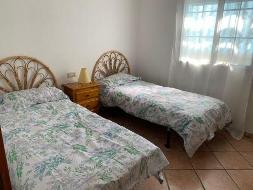 Chalet Con Piscina. A 5 Km De La Feria