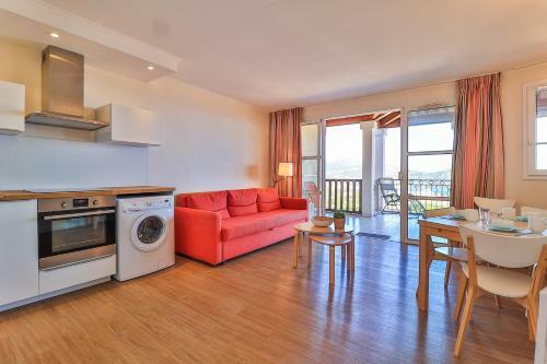 Apartment O5, 262, Cap Esterel