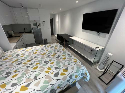 Modern Studio Apartment In Gibraltar