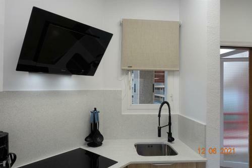 Santa Barbara Apartment - 200 M To The Beach