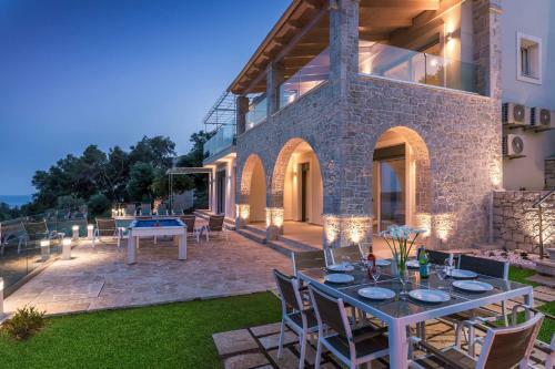Villa Aurora Kerasia By Villa Plus