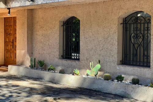 Charming Villa With Swimming Pool - Ideal Holiday