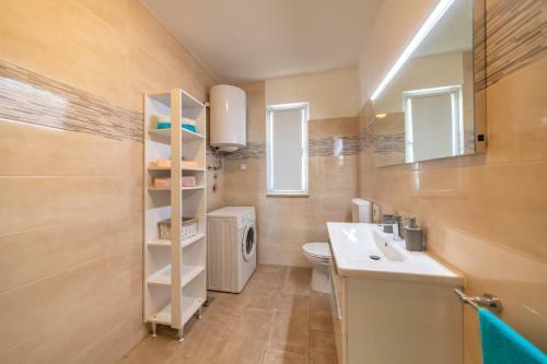 Villa Vacation House Maria, Big Garden, Private Parking