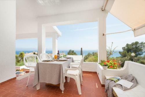 Villa With Direct View Of The Sea - Alc�dia