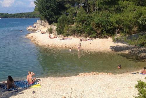 Apartments Jole - 70m From The Sea