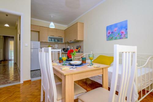 Apartamento Athanasia's Central Home