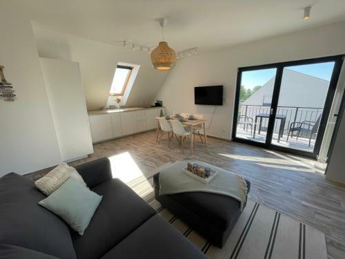 Meshy Deluxe Apartment