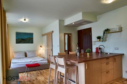 Silver Lake Apartman - Hostaid