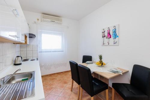 Apartmani Ema I Toni