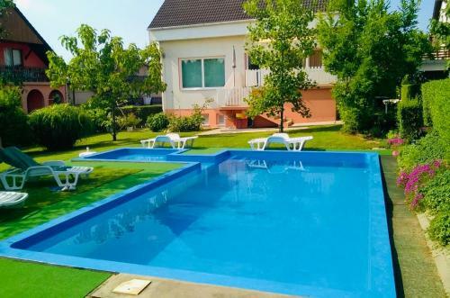Medenc�s Apartman