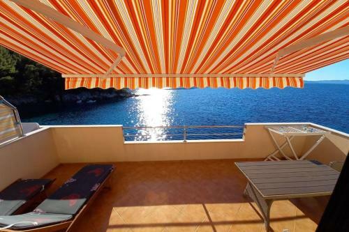 Robinson Medvidna Hvar Apartments