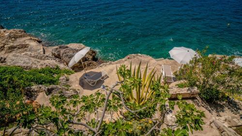 7-bedroom Villa S� With Private Sea Access