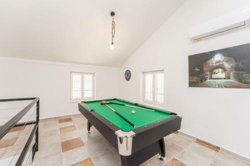 Luxury Villa Aenona