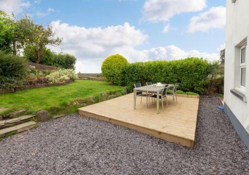 Amroth Holiday Home With Sea Views