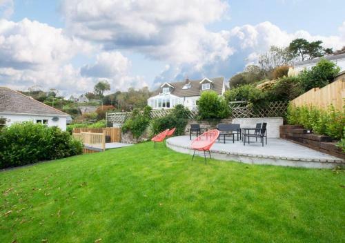 Amroth Holiday Home With Sea Views